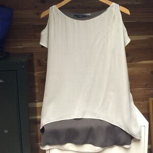 Alice and Olivia Elegant Cream and Gray Women's Top